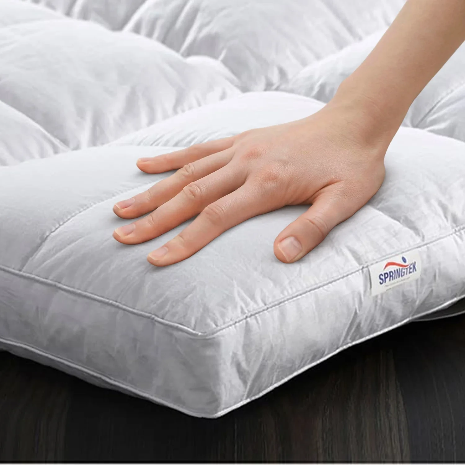 Bed topper's